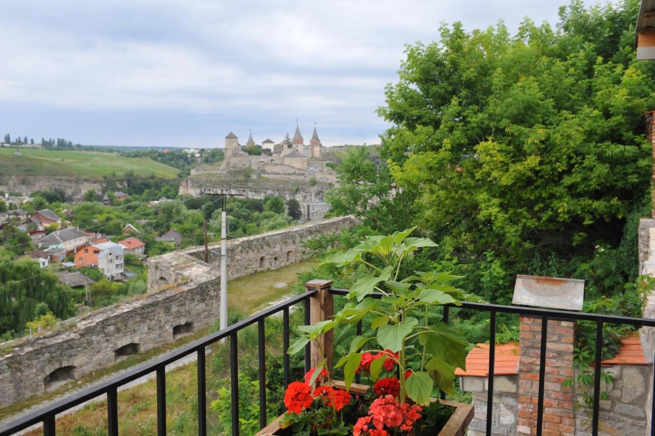Будинок З Видом На Стару Фортецю Kamyanets-Podilski Dış mekan fotoğraf