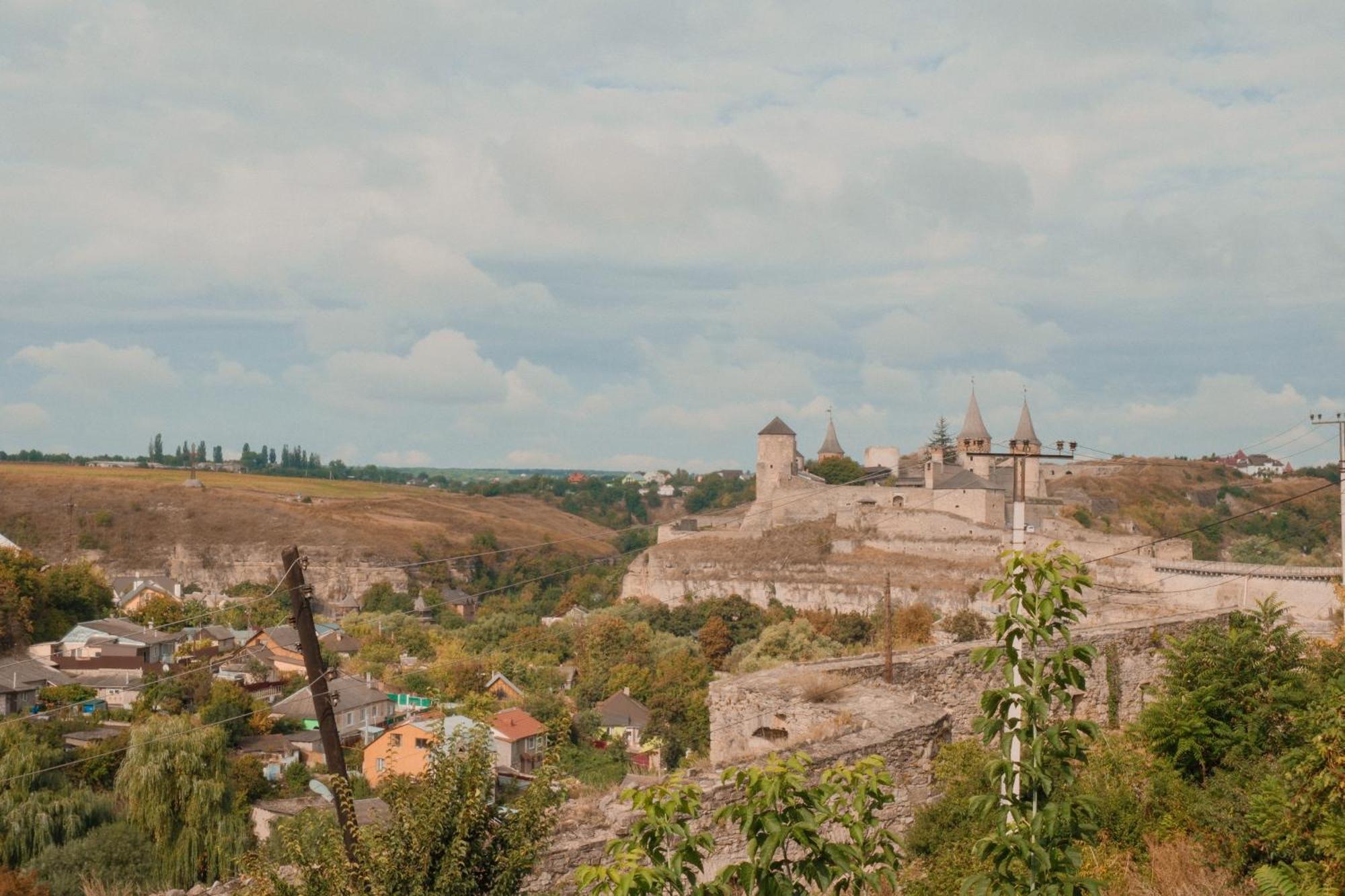 Будинок З Видом На Стару Фортецю Kamyanets-Podilski Dış mekan fotoğraf